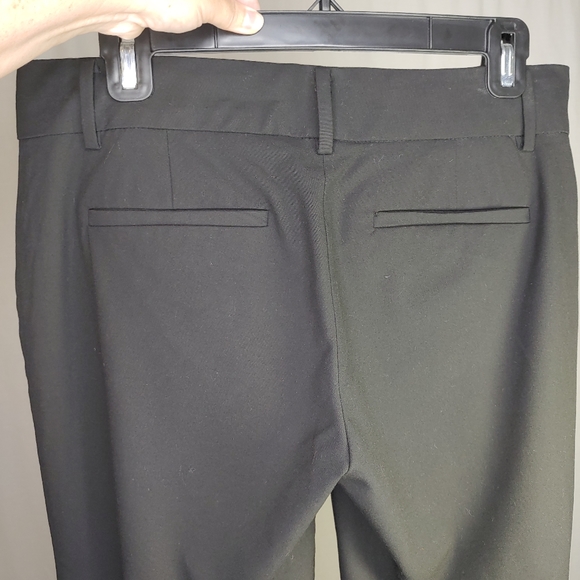 Ann Taylor Black Flat Front Work Pants Size 6 Slacks Trousers Zipper Belt Loops - Picture 4 of 9